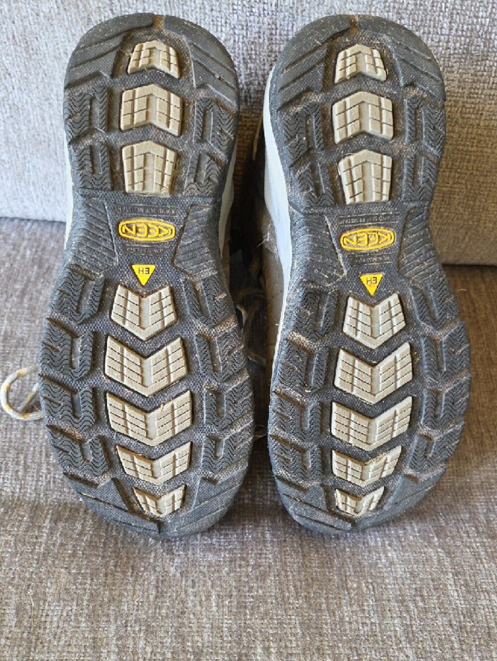 Keen Women's Grey and Yellow Lace-Up Steel Toed Boots - Picture 8 of 8